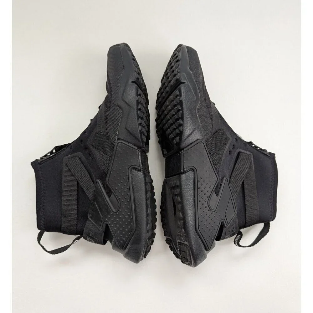 Nike Air Huarache Gripp Triply Black Size 6Youth SOCK LINING AND LACES MISSING